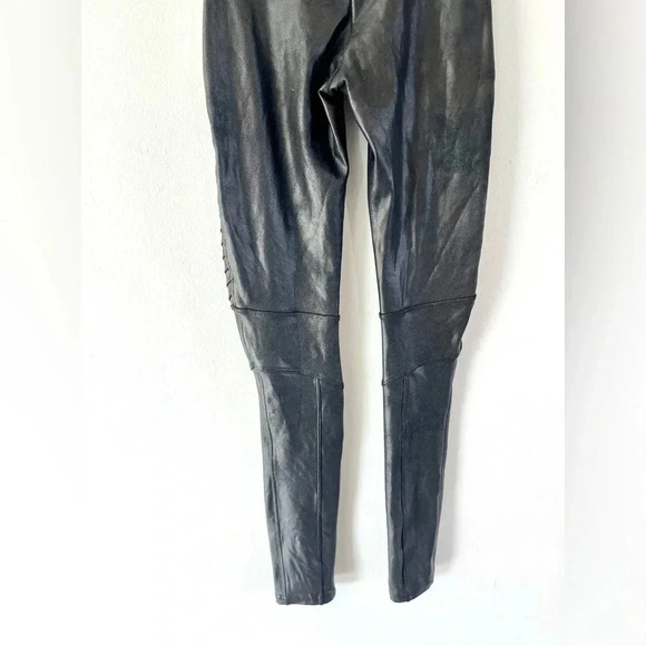 SPANX Very Black Faux Leather Moto Leggings Size Small - Picture 8 of 11